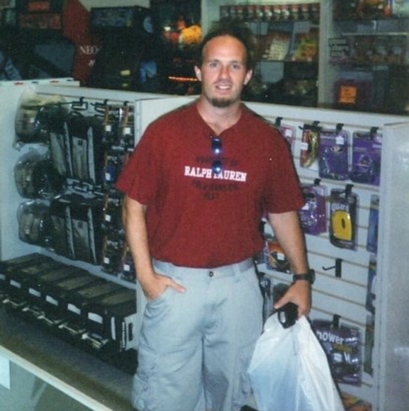 Meet your Posher, Bradley - Picture 3 of 4